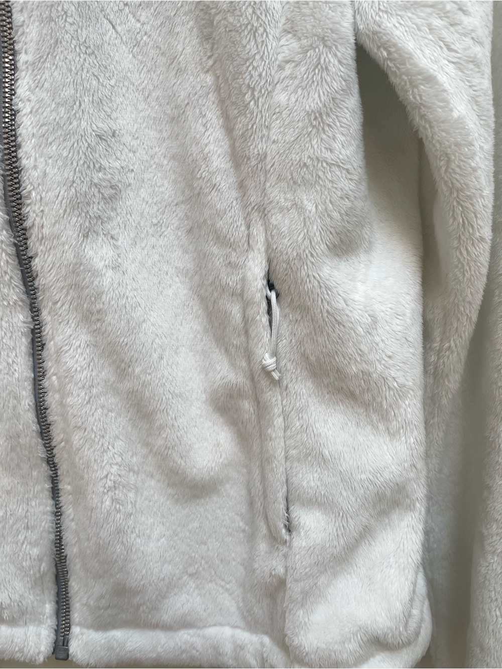 The North Face Women's Osito Fleece Jacket - White Small - Picture 5 of 11